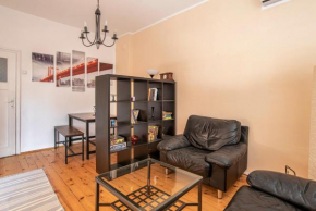 Quiet 2-bedroom apartment with own private garden